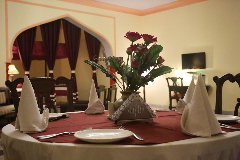 V Resorts Rajmahal أورشها المظهر الخارجي الصورة
