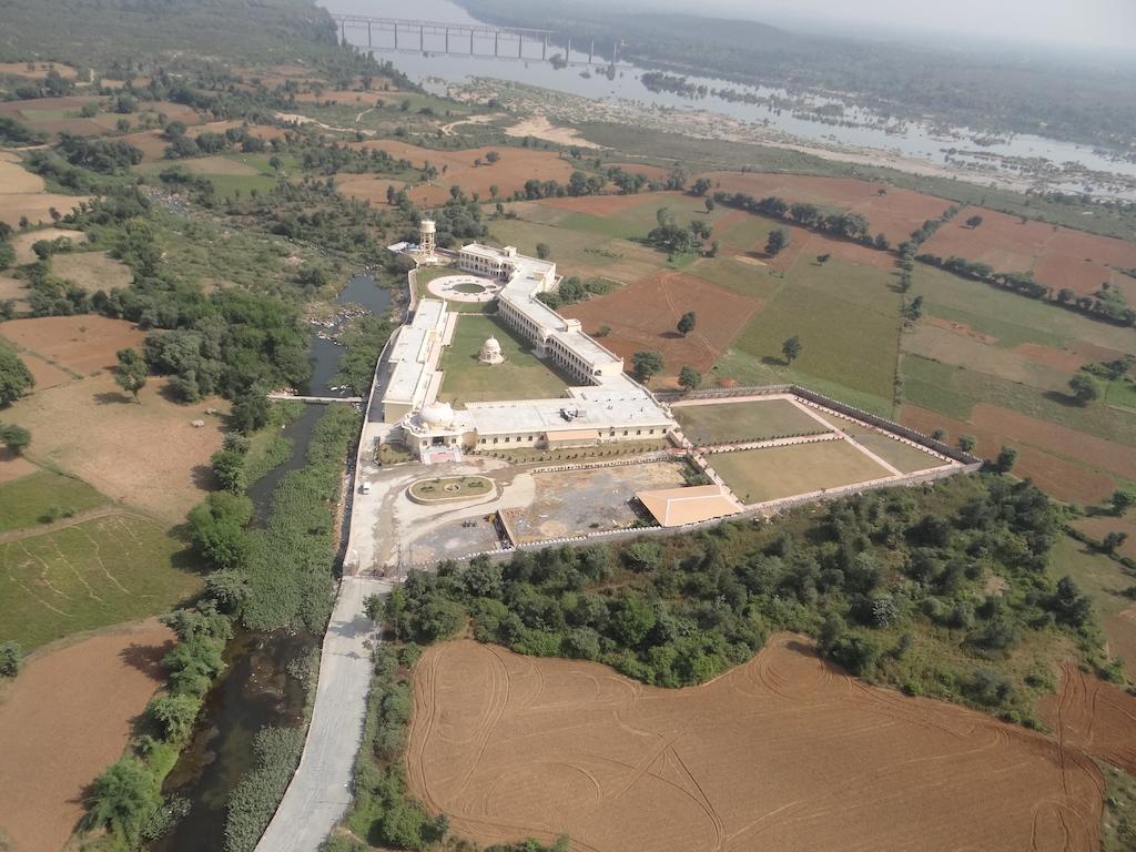 V Resorts Rajmahal أورشها المظهر الخارجي الصورة