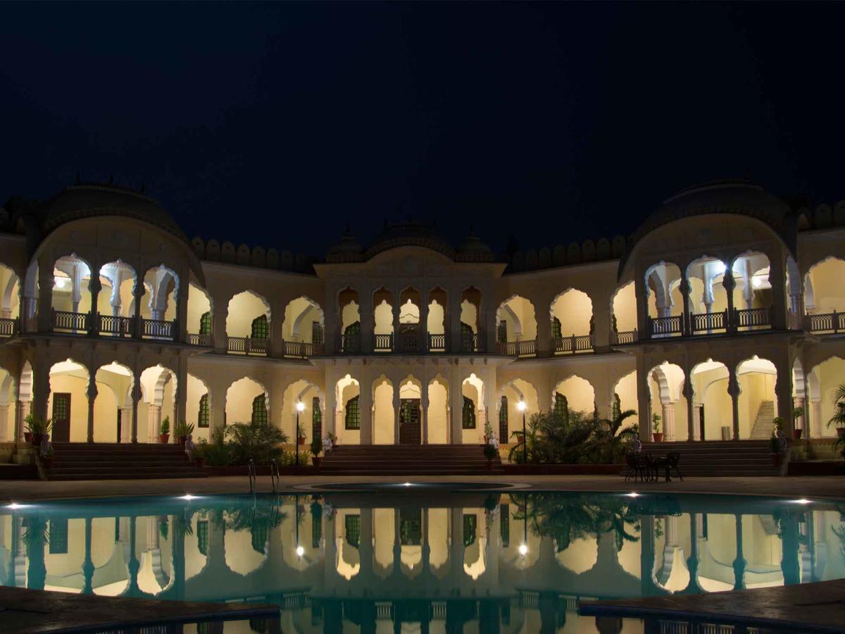 V Resorts Rajmahal أورشها المظهر الخارجي الصورة