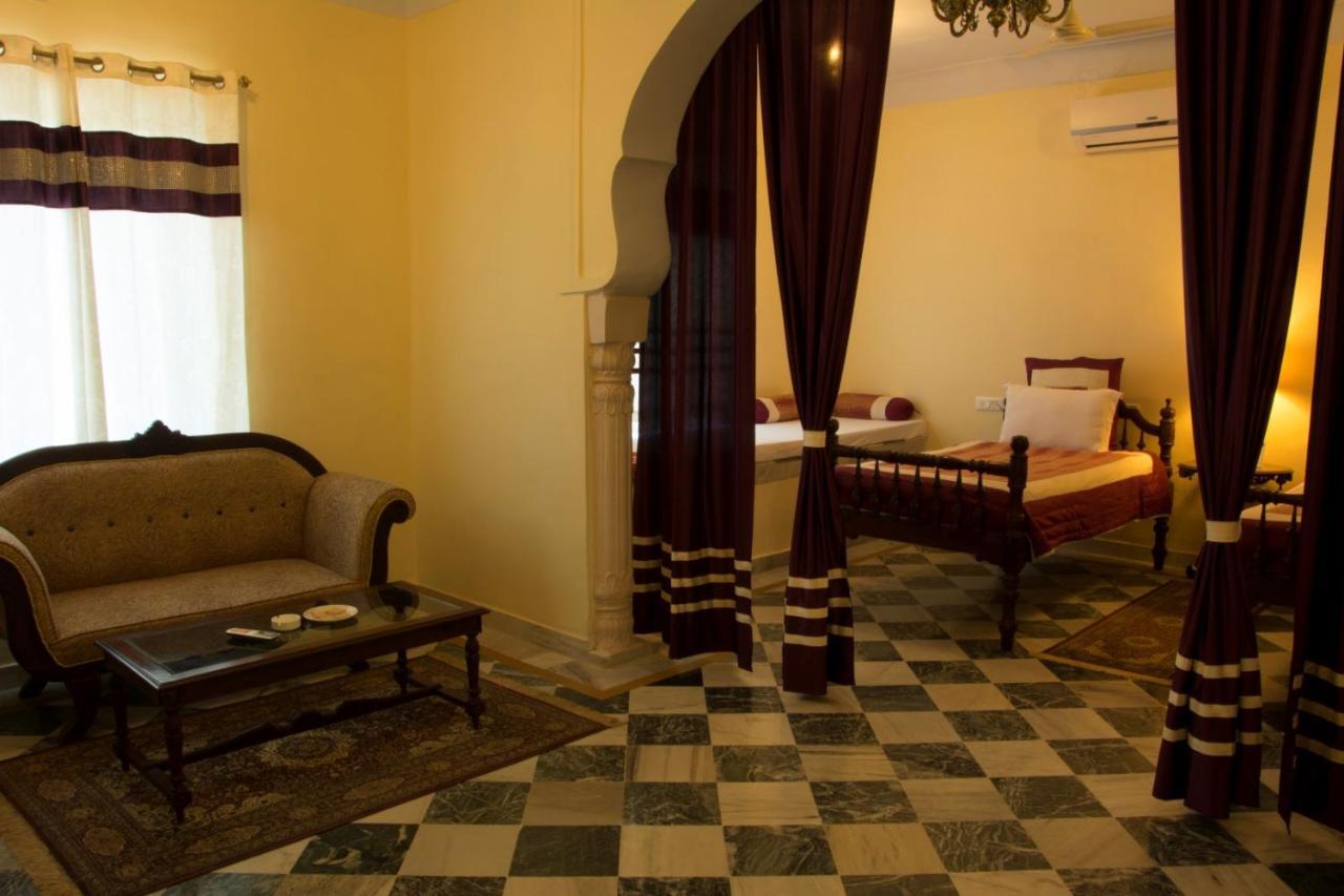 V Resorts Rajmahal أورشها المظهر الخارجي الصورة