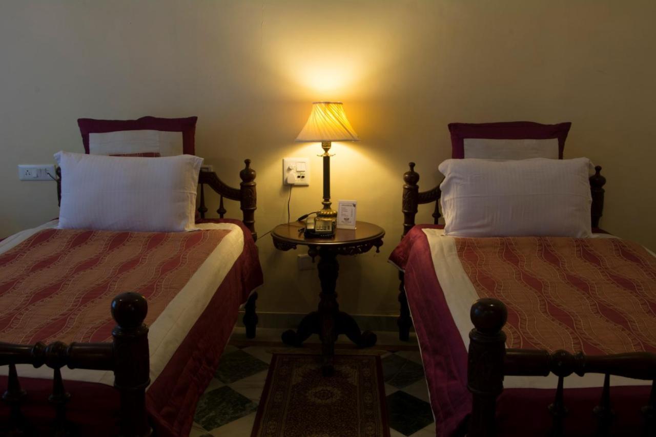 V Resorts Rajmahal أورشها المظهر الخارجي الصورة