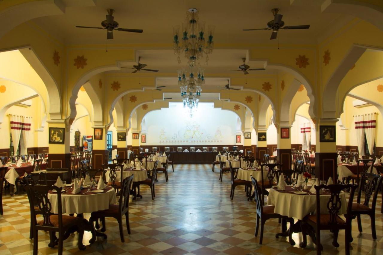 V Resorts Rajmahal أورشها المظهر الخارجي الصورة