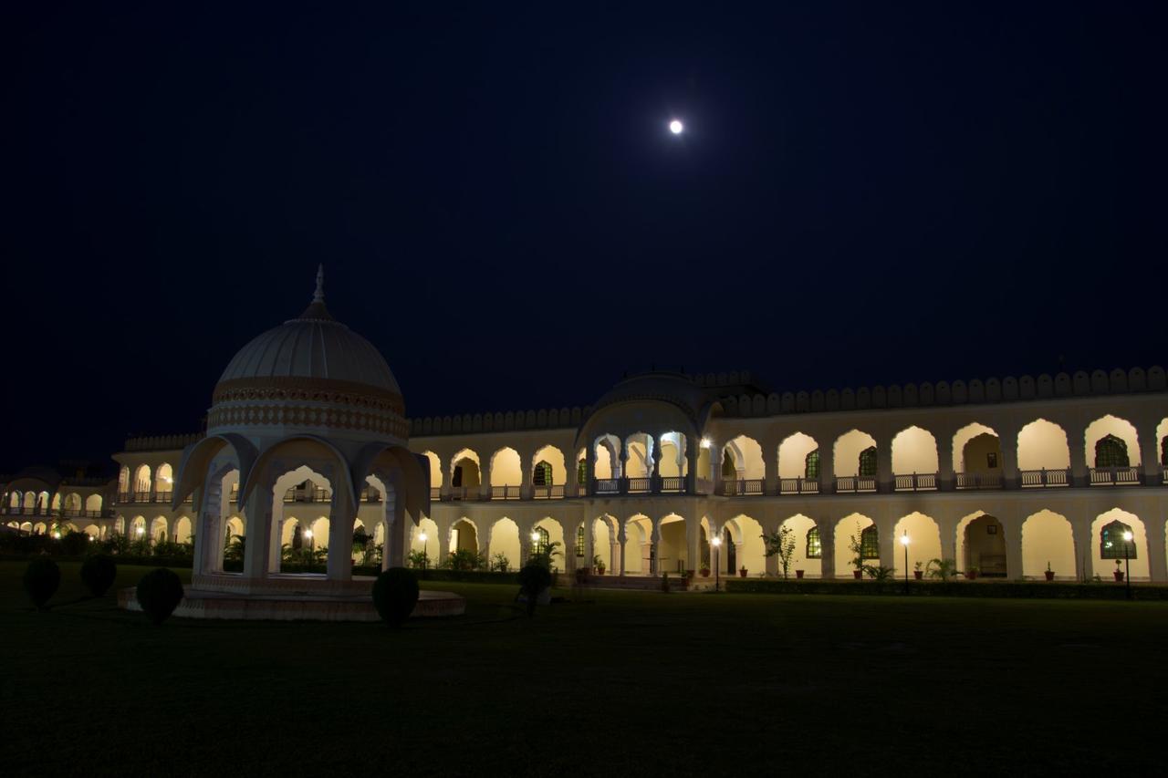 V Resorts Rajmahal أورشها المظهر الخارجي الصورة